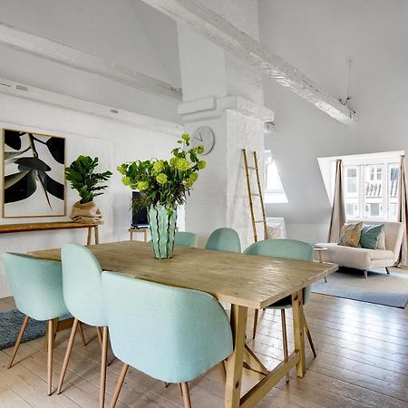 Sanders Main - Endearing Two-Bedroom Duplex Apartment With A Balcony Next To Magical Nyhavn Копенгаген Екстер'єр фото