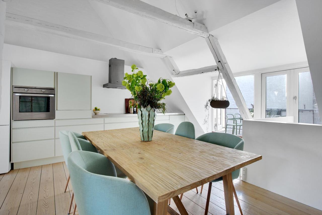 Sanders Main - Endearing Two-Bedroom Duplex Apartment With A Balcony Next To Magical Nyhavn Копенгаген Екстер'єр фото