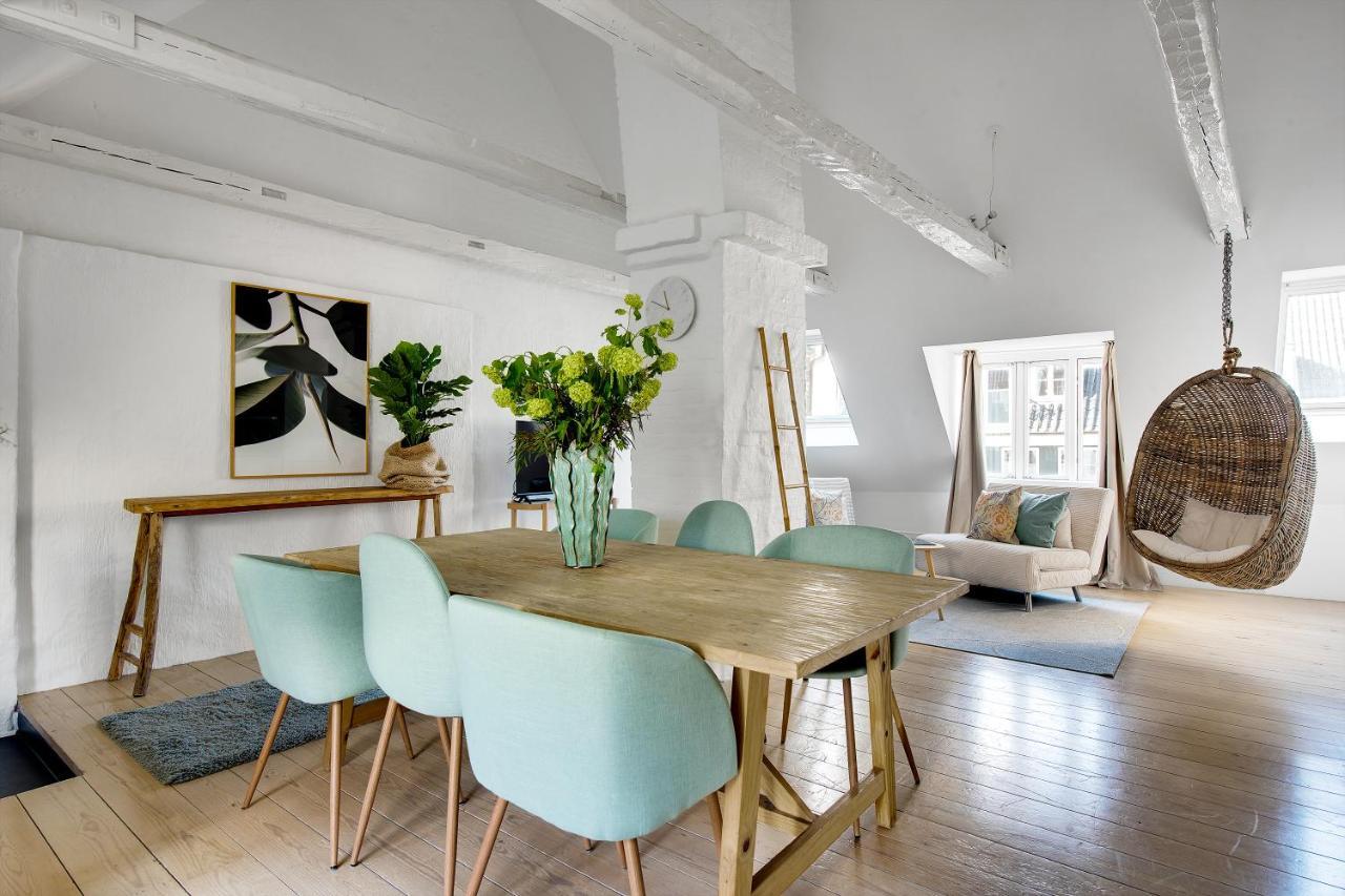 Sanders Main - Endearing Two-Bedroom Duplex Apartment With A Balcony Next To Magical Nyhavn Копенгаген Екстер'єр фото