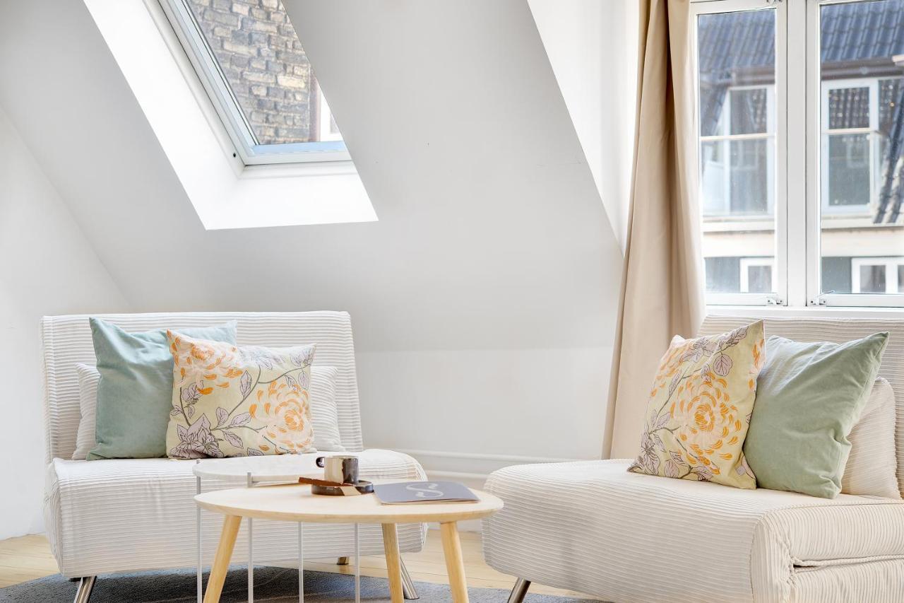 Sanders Main - Endearing Two-Bedroom Duplex Apartment With A Balcony Next To Magical Nyhavn Копенгаген Екстер'єр фото